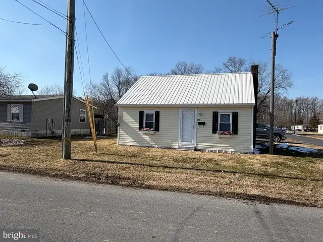 200 S Dixie St, Greenwood
