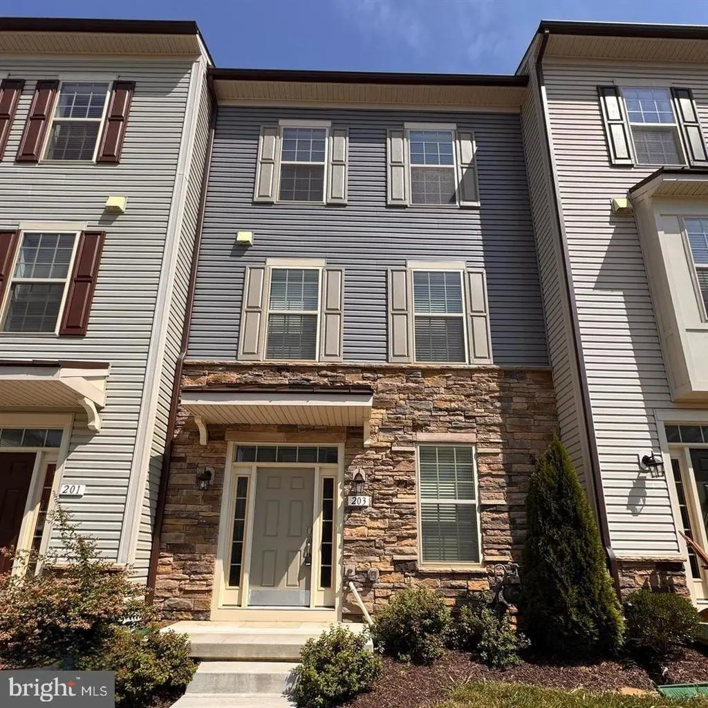 203 Pomegranate Ln, Frederick