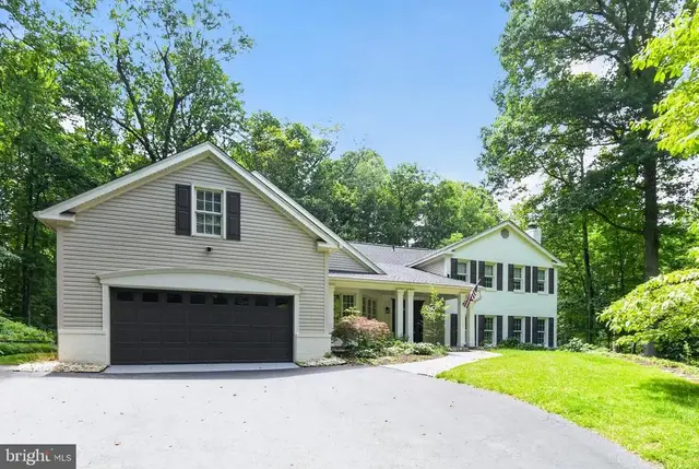 11728 Stuart Mill Rd, Oakton