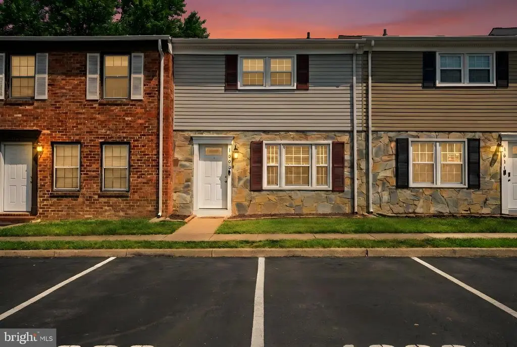 1609 Meadow Dr, FREDERICKSBURG