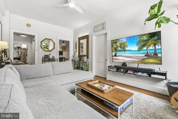 3026 Porter St Nw #101, WASHINGTON