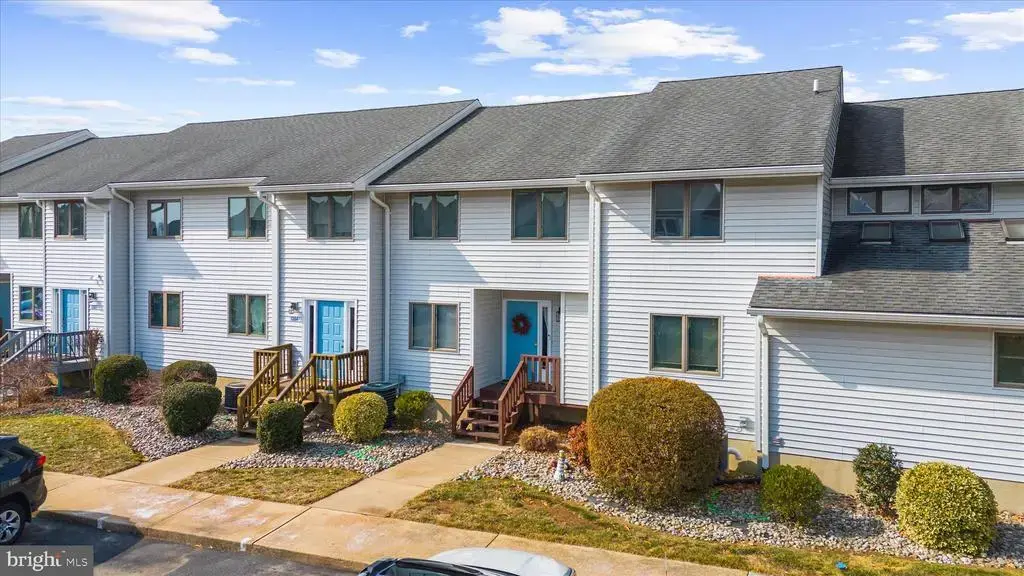1305 Marion Quimby Dr, STEVENSVILLE