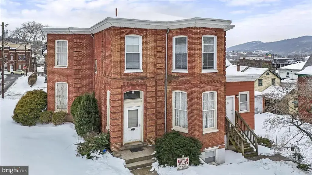 229 E Union St, CUMBERLAND