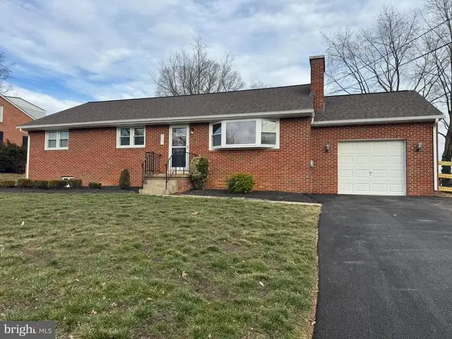 8787 Hickory Hill, Walkersville