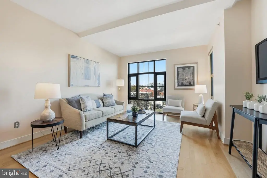 910 M St Nw #516, WASHINGTON