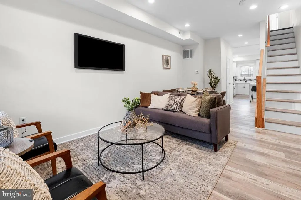 816 N Belnord Ave, Baltimore