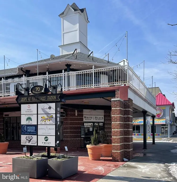 70 Rehoboth Ave, REHOBOTH BEACH