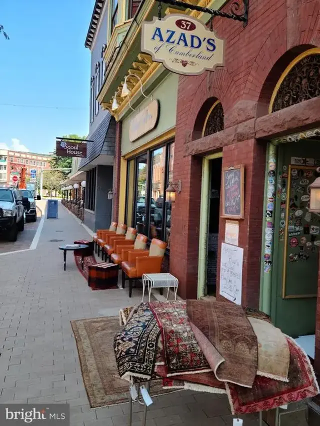 35 N Centre St, Cumberland