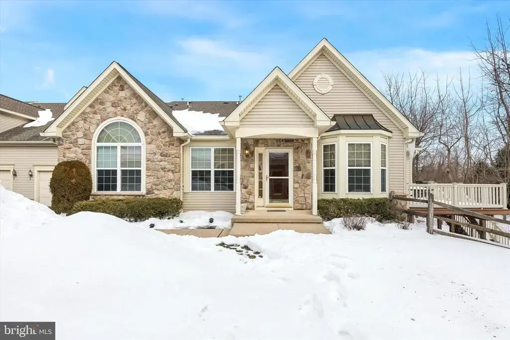 189 Villa Dr, WARMINSTER