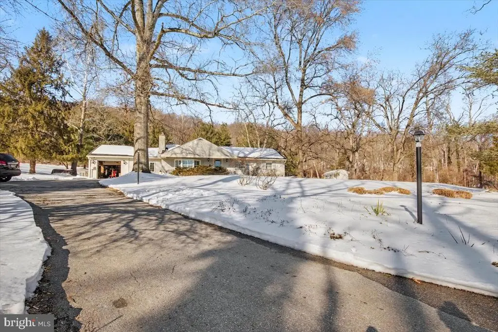 2085 Yellow Springs Rd, MALVERN