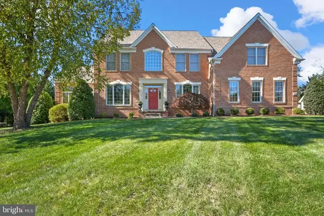 24 Woodmere Cir, Middletown