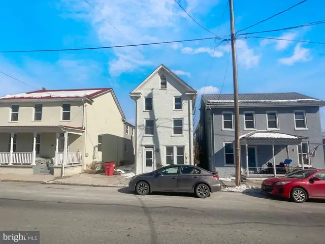126 Main St, York Springs