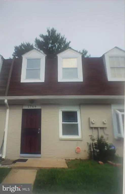 1769 Village Green Dr #y-82, Hyattsville