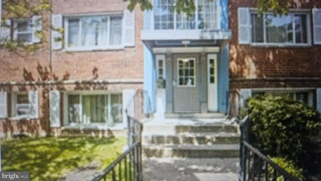 3827 Hamilton St #d-203, Hyattsville