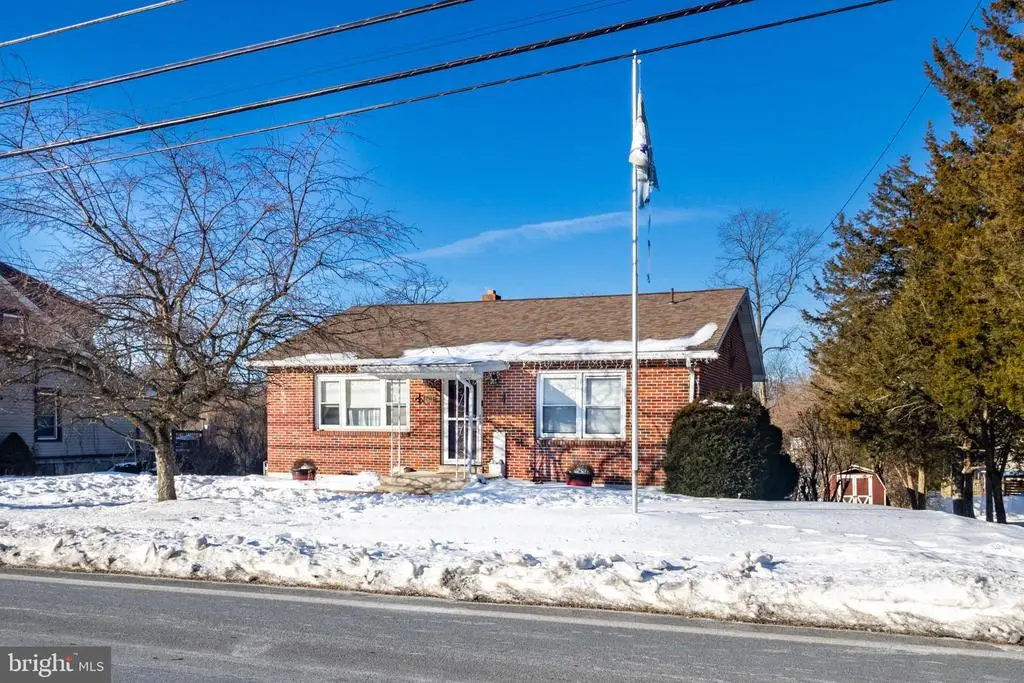 1421 Sandhill Rd, LEBANON