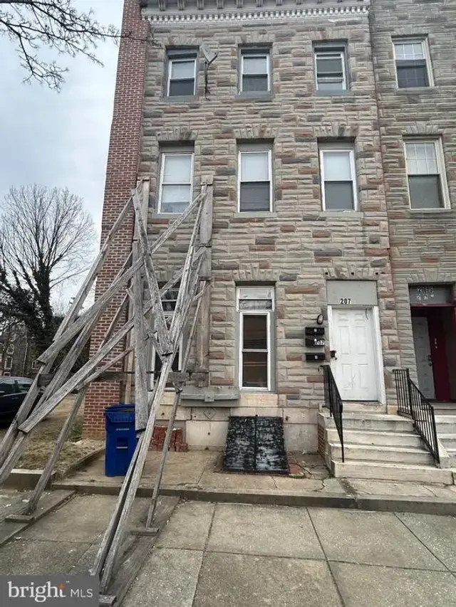 207 N Carey St, Baltimore