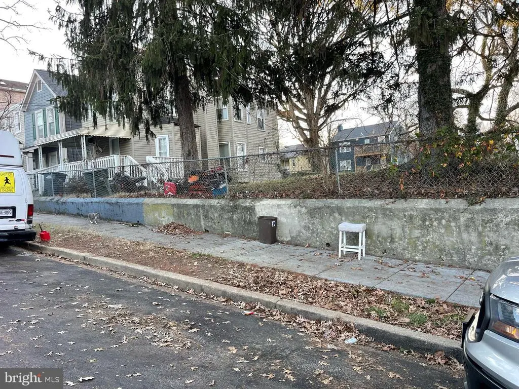 318 57th St Ne, Washington