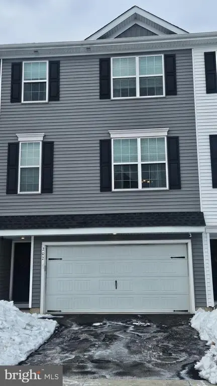 202 Pond View Ct, QUAKERTOWN