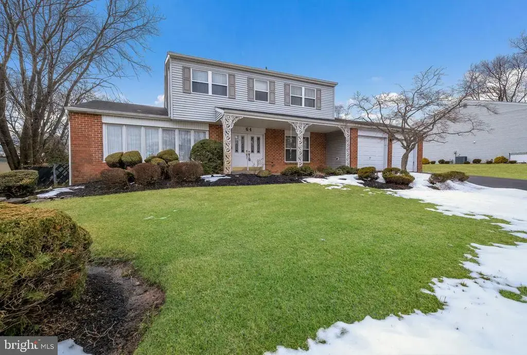 64 Springwood Dr, SOUTHAMPTON