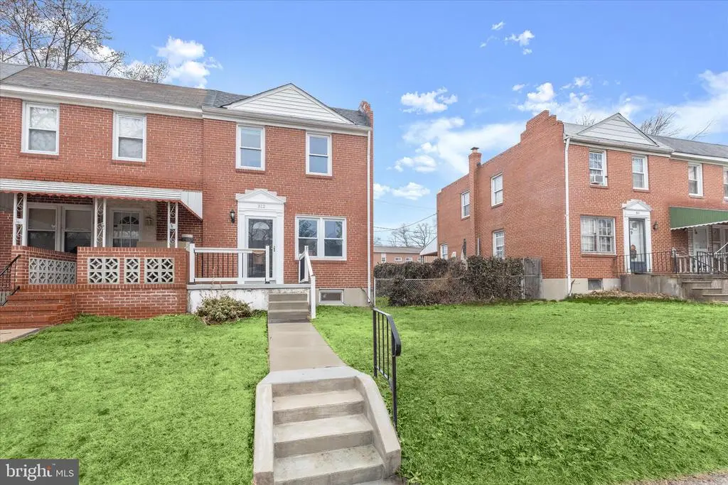 312 Leeanne Rd, Essex