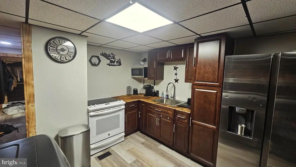 1066 Narvon Rd, NARVON