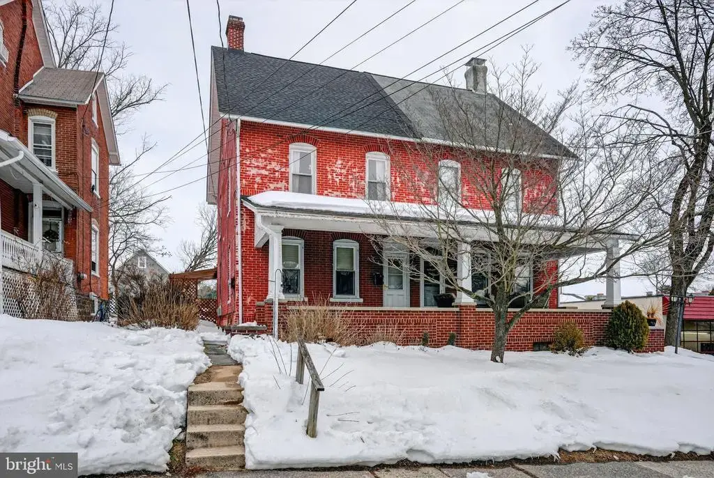 311 W Walnut St, PERKASIE