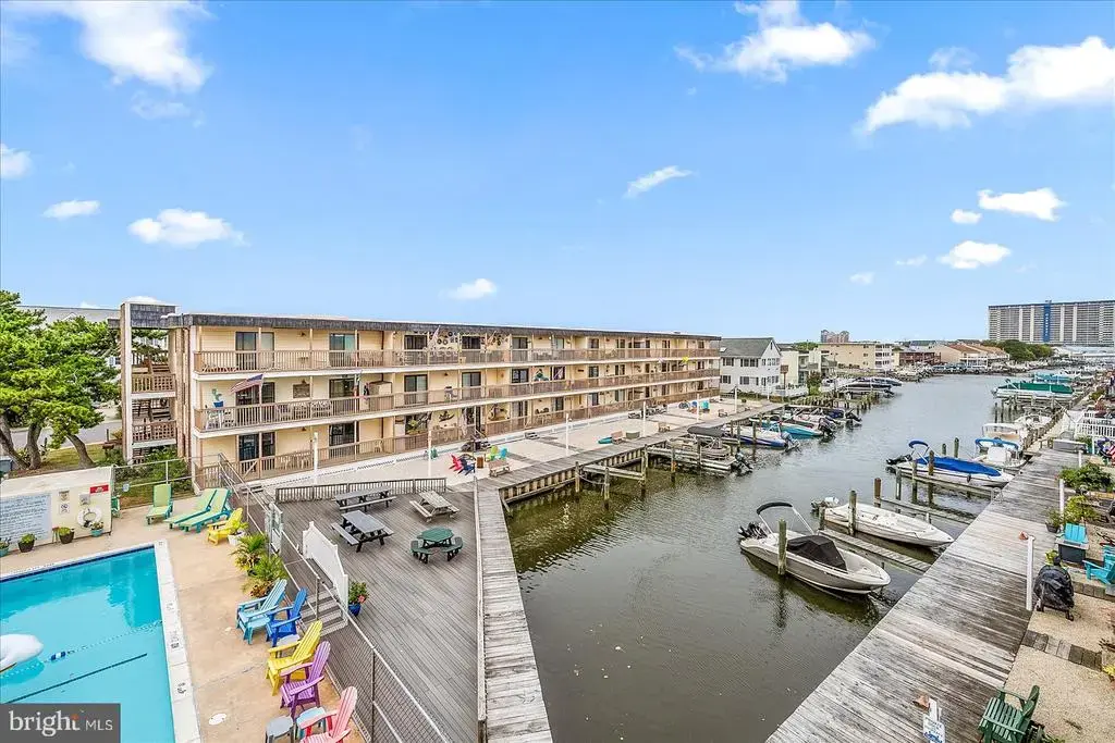 170 Captains Quarters Rd #204, OCEAN CITY