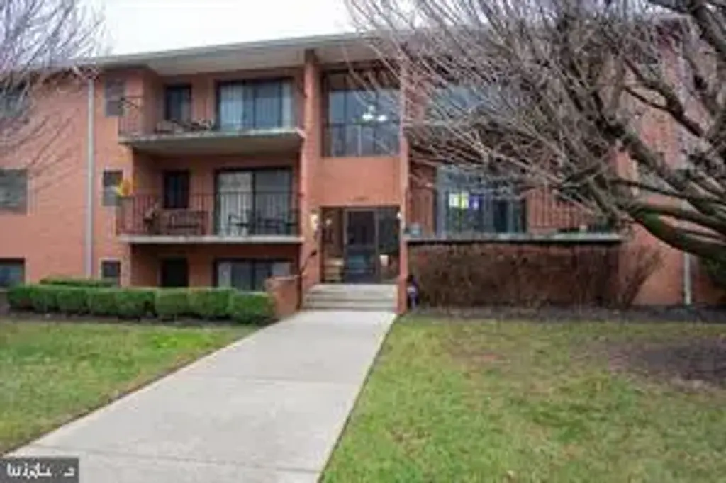 1631-104 Edgewood Pl #104, HAGERSTOWN
