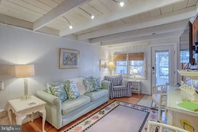 8 Swedes St #8a, Dewey Beach