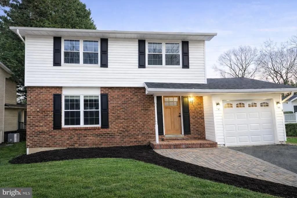 1527 Wampanoag Dr, Severn