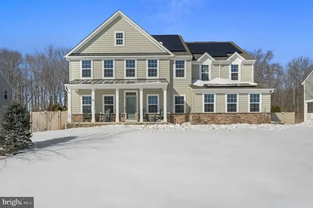 95 Hempstead Dr, Newark