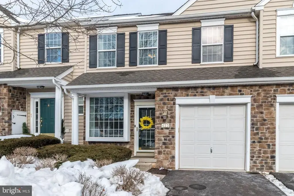 423 Elm Cir, CHALFONT