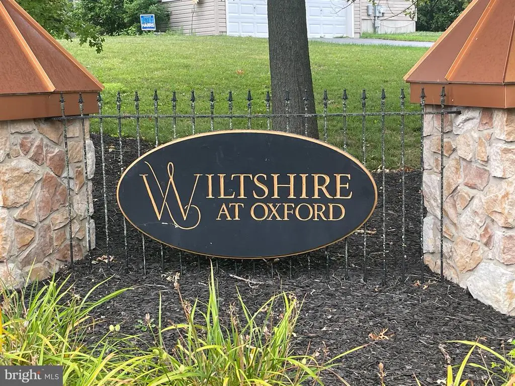 728 Slate Hill Dr, OXFORD