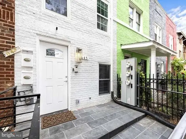 645 Morton St Nw, Washington