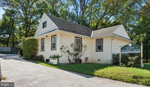 1058 Lancaster Ave, Berwyn