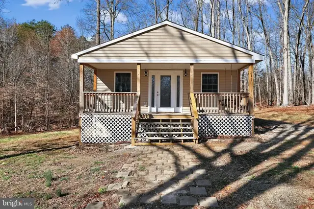 311 Holly Grove Ct, Bumpass