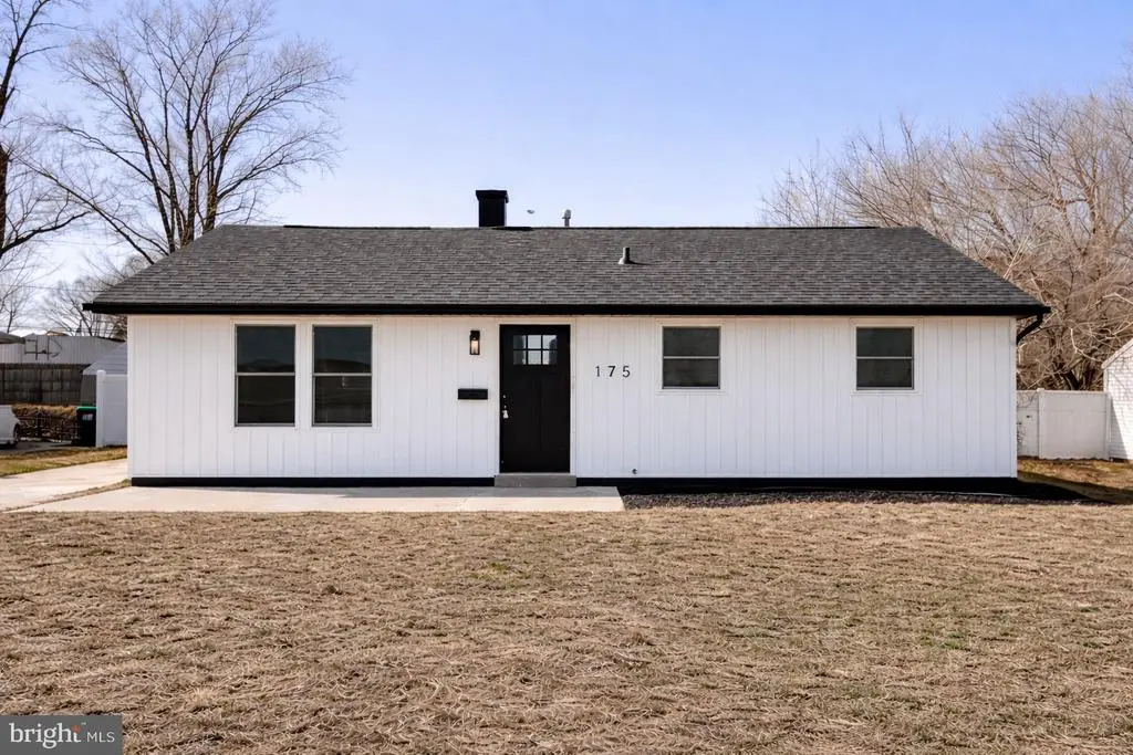 175 Edge Ave, NEW CASTLE