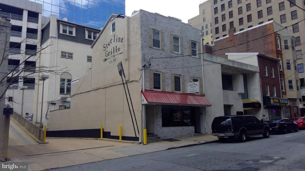 919 N Orange St, Wilmington