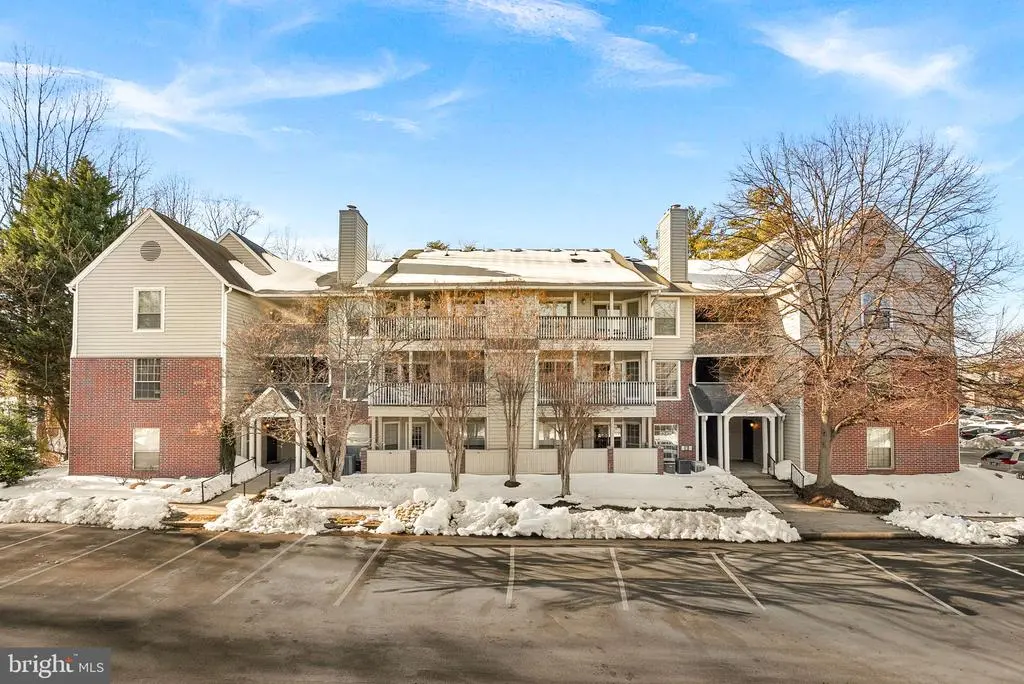 3916 Penderview Dr #428, FAIRFAX