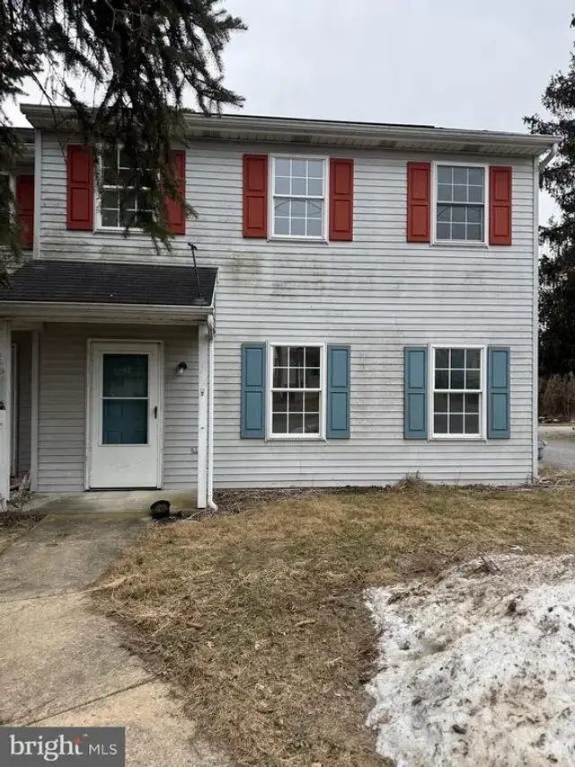 42 N Main St, Wrightsville