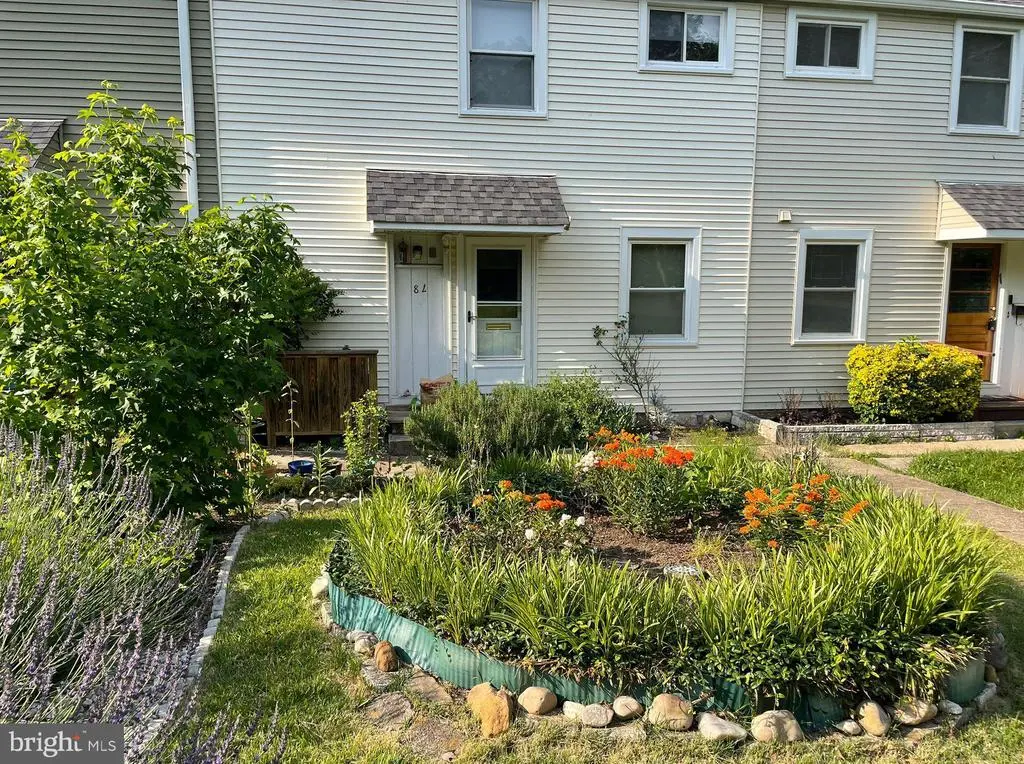 8-l Southway, GREENBELT