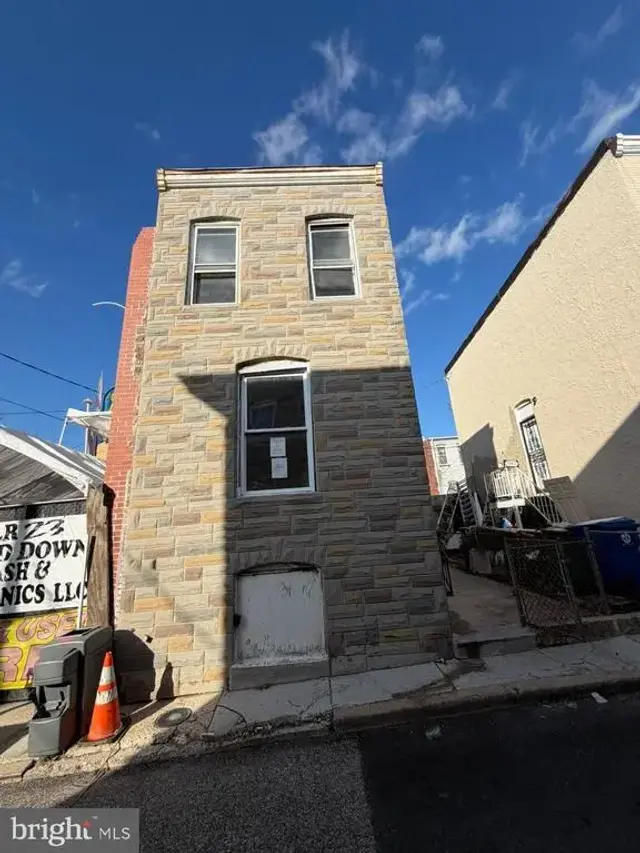 1942 Vine St, Baltimore