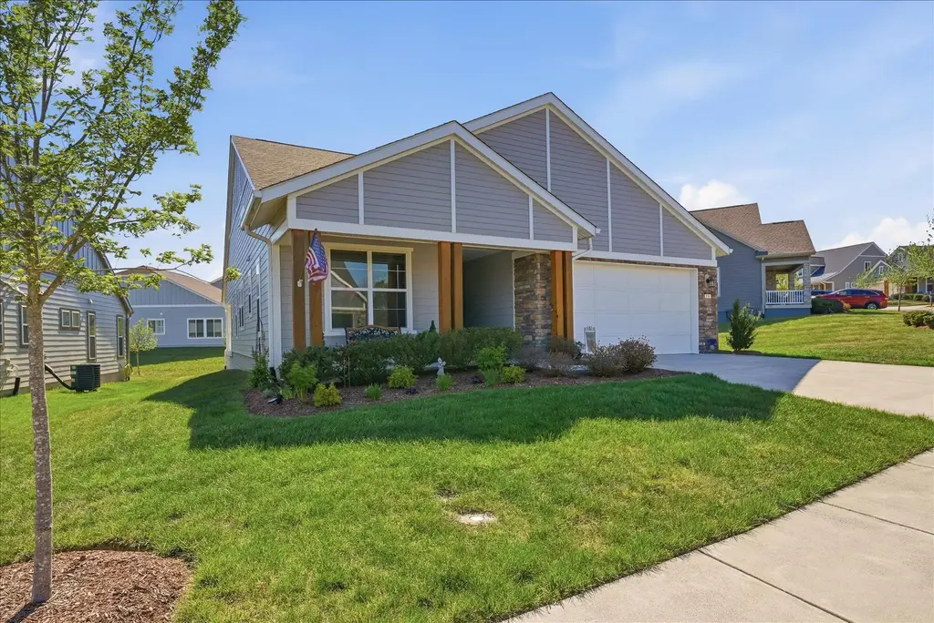 136 Mallard Dr, LAKE FREDERICK