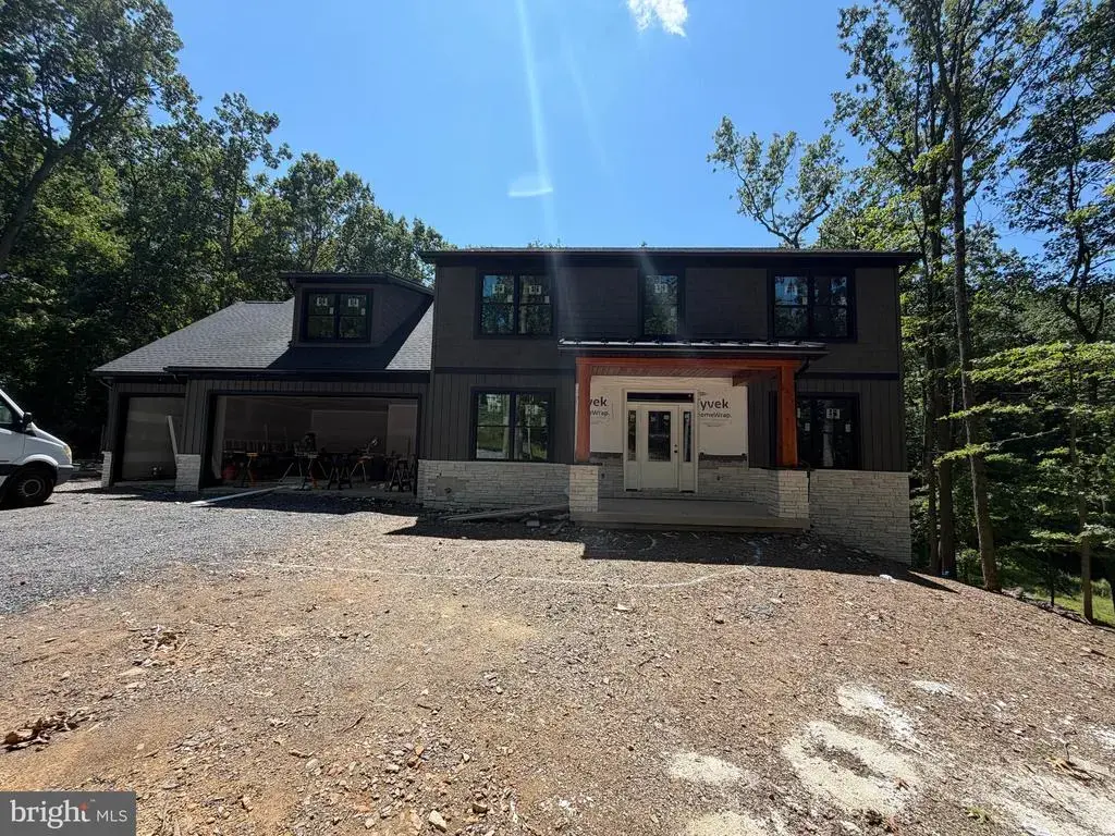 1163 Kuhn Rd, BOILING SPRINGS