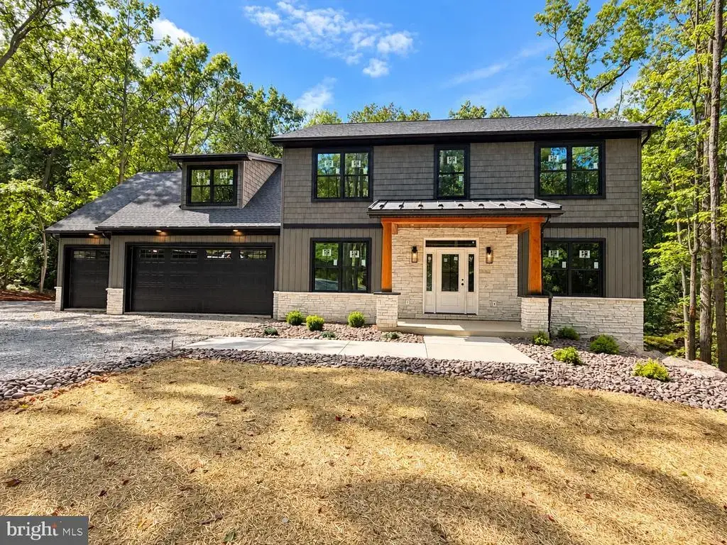 1163 Kuhn Rd, BOILING SPRINGS