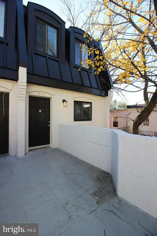 1218 Eton Ct Nw, WASHINGTON