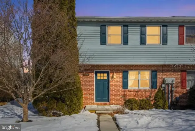 794 Barrett St, Hanover
