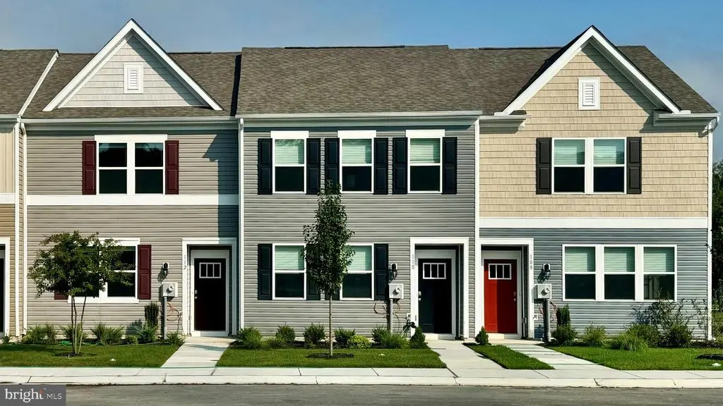 569 Norwood Dr, Ellendale