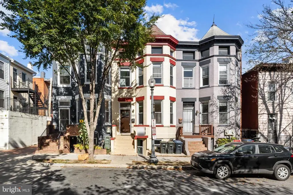 1021 Columbia Rd Nw, WASHINGTON