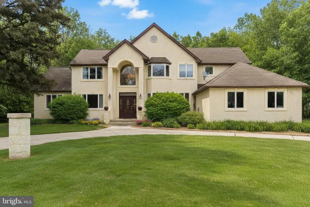 20 Edelweiss Ct, VOORHEES